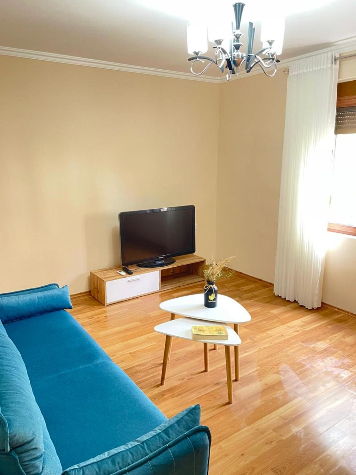 Skanderbeg Square Apartment 02 Tirana Exterior photo